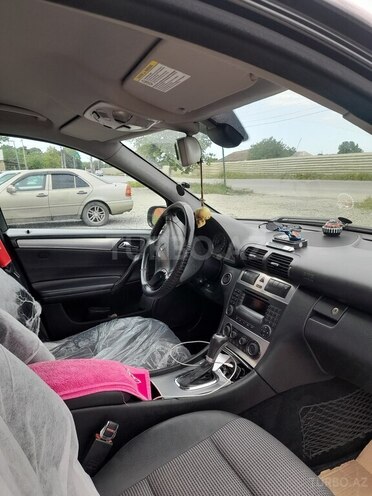 Mercedes C 220-11