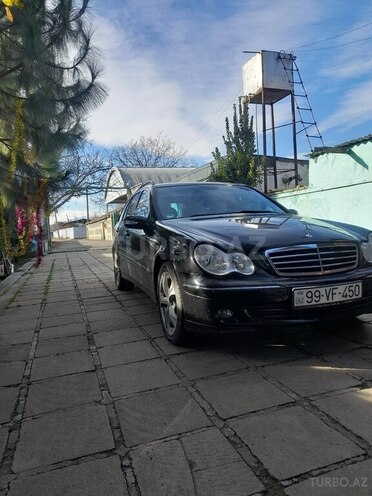 Mercedes C 220-21