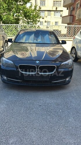 BMW 528 2011, 270,000 km - 3.0 l - Bakı