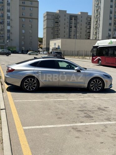 Hyundai Sonata-18