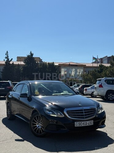Mercedes E 220-1