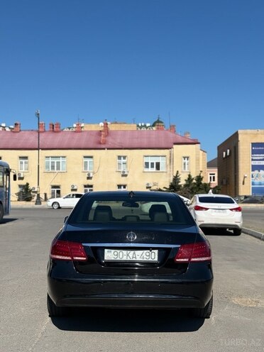 Mercedes E 220-5