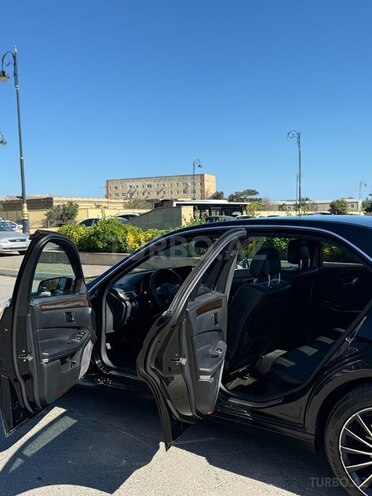Mercedes E 220-9