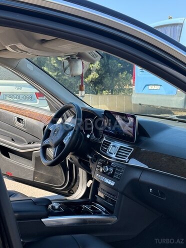 Mercedes E 220-16