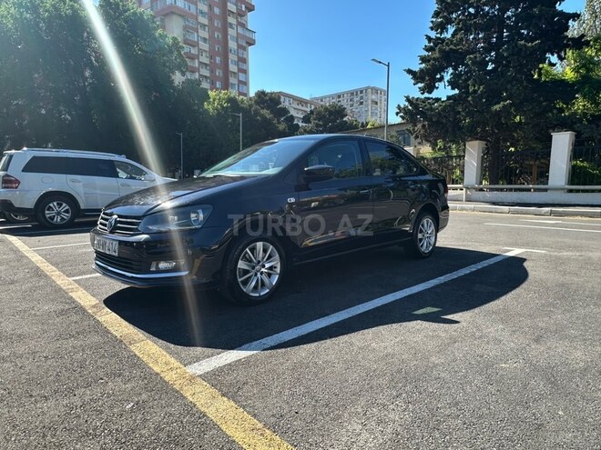 Volkswagen Polo-3