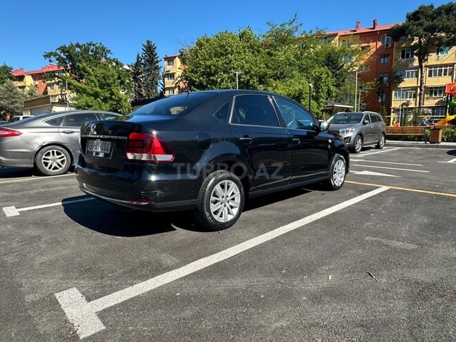 Volkswagen Polo-5
