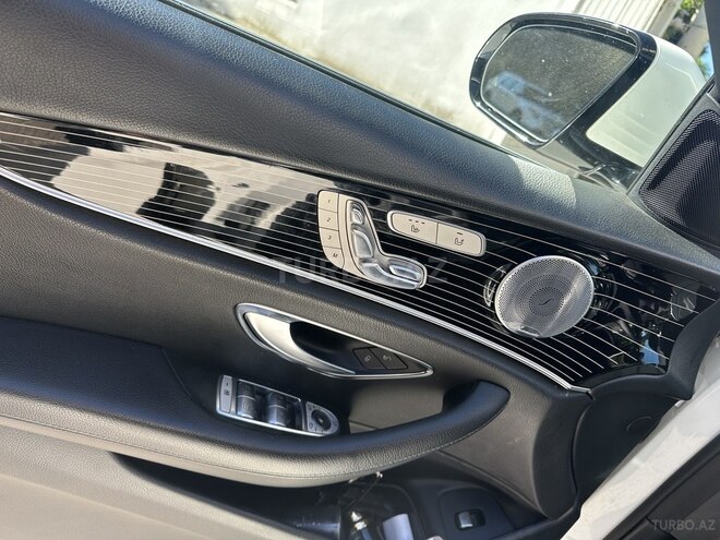 Mercedes E 300-6