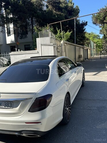 Mercedes E 300-12