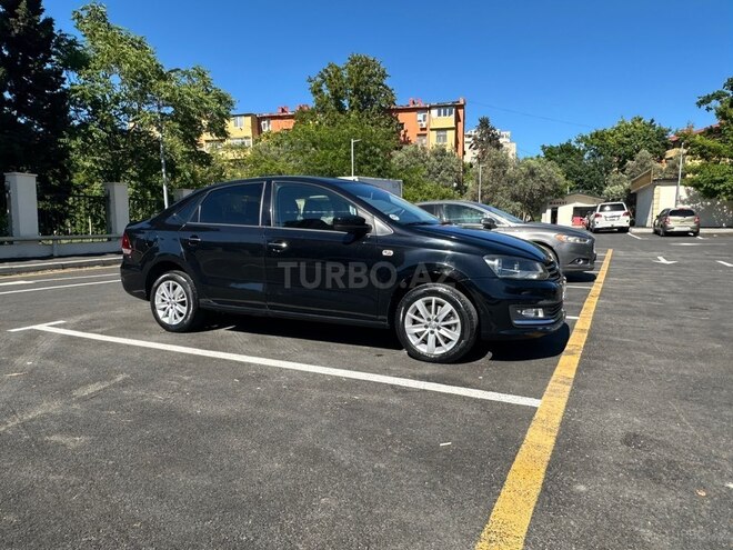 Volkswagen Polo-13