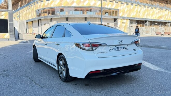 Hyundai Sonata-7