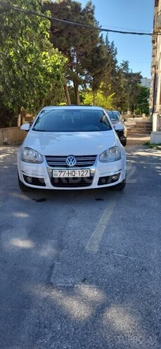 Volkswagen Jetta-1