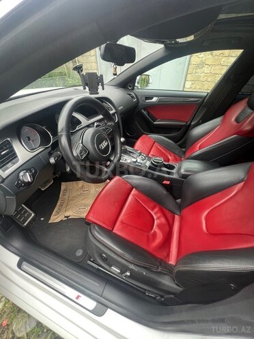 Audi S5-8