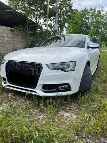 Audi S5-4
