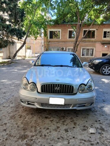 Hyundai Sonata-2