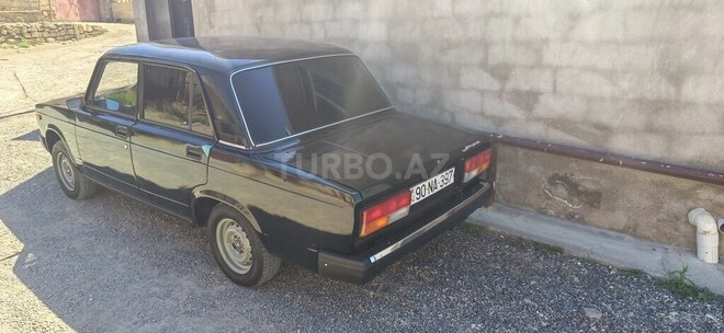 LADA (VAZ) 2107-2