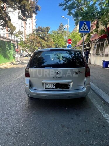 Renault Megane-2