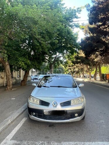 Renault Megane-1