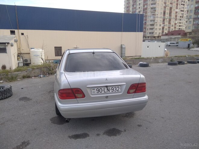 Mercedes E 280-14