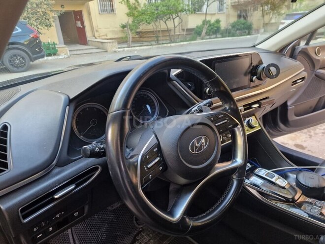 Hyundai Sonata-6