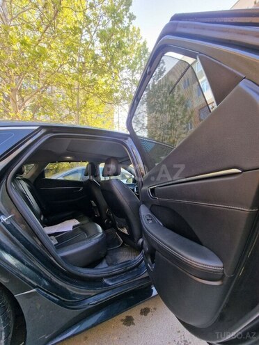 Hyundai Sonata-8