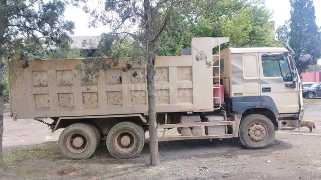 HOWO Sinotruk-11