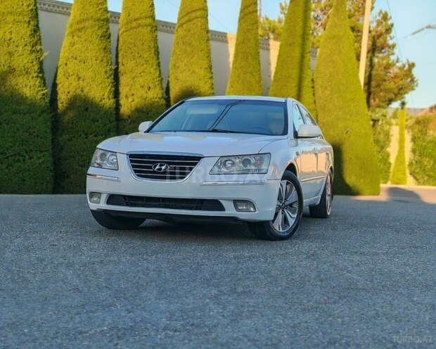 Hyundai Sonata-1