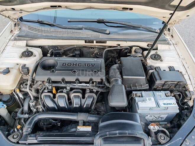 Hyundai Sonata-6