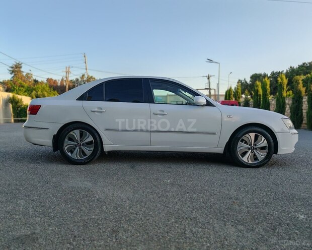 Hyundai Sonata-8