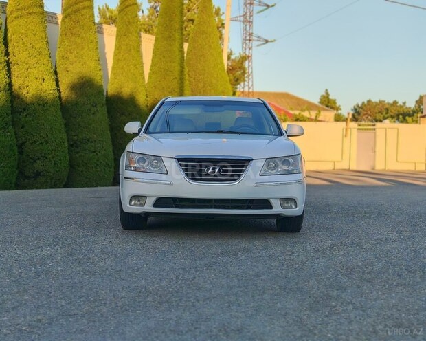 Hyundai Sonata-11