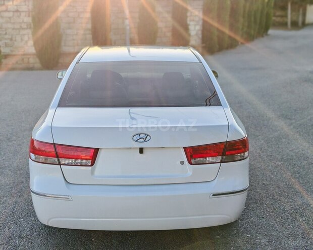 Hyundai Sonata-10