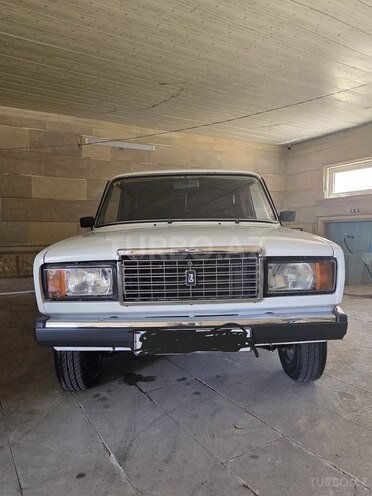 LADA (VAZ) 2107-1