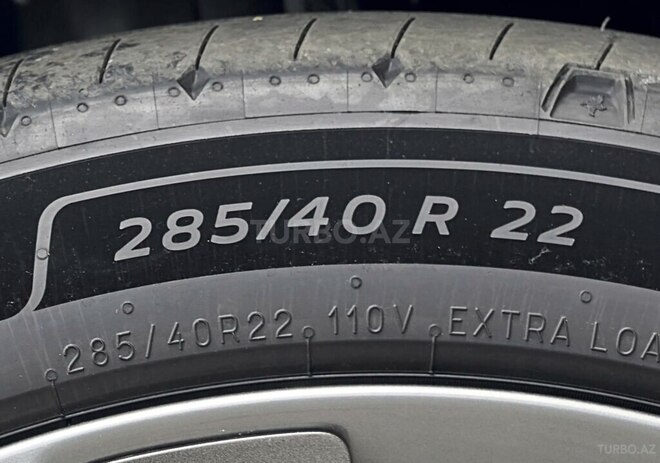 Li Auto L9-10