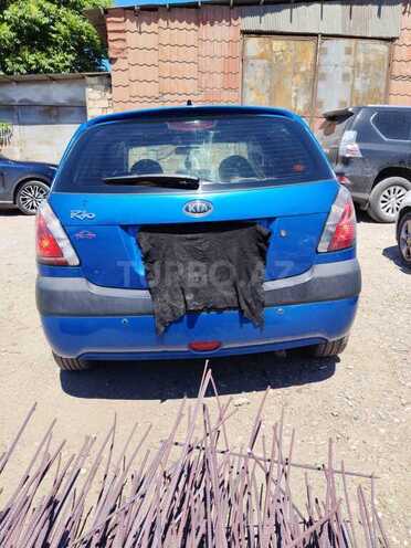 Kia Rio-2