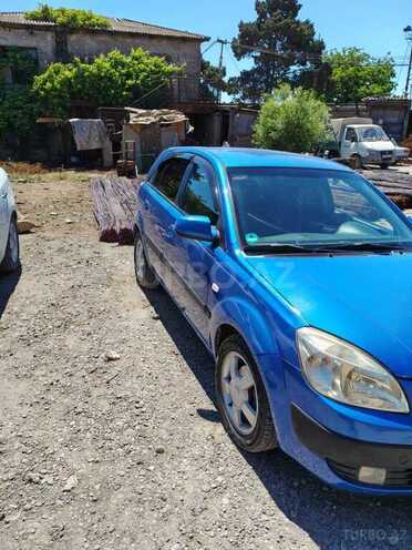 Kia Rio-3