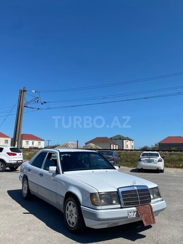 Mercedes 300 D-1