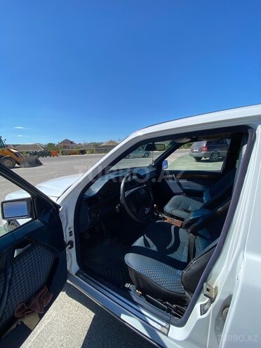 Mercedes 300 D-7