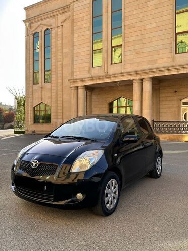 Toyota Yaris-1