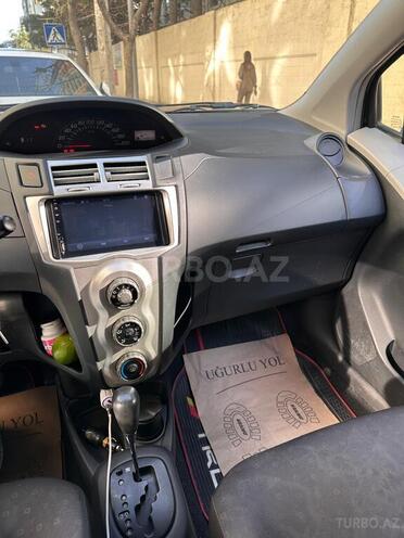 Toyota Yaris-8