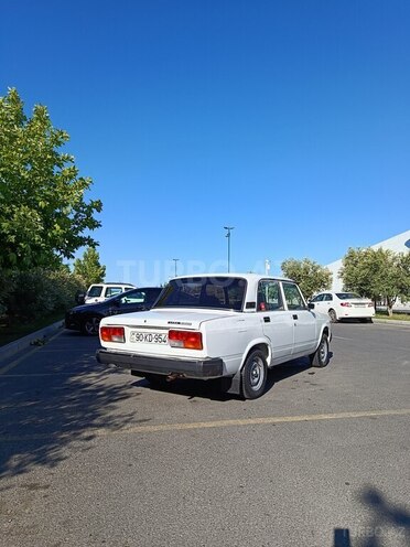 LADA (VAZ) 2107-15