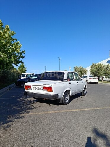 LADA (VAZ) 2107-17