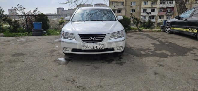 Hyundai Sonata-1