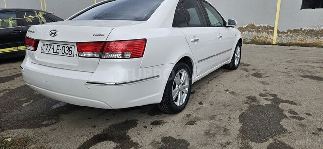 Hyundai Sonata-5