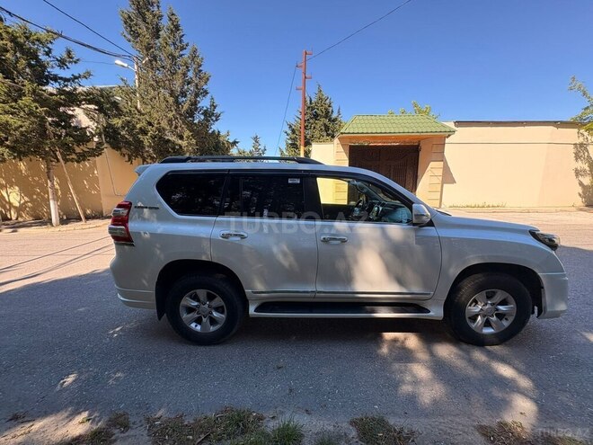 Toyota Land Cruiser Prado-10