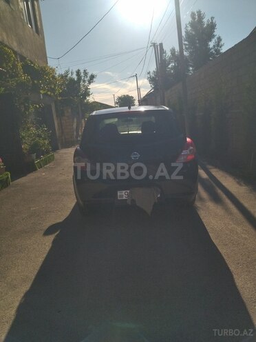 Nissan Tiida-6