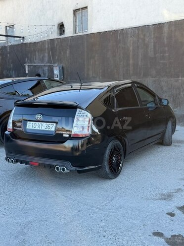 Toyota Prius-5