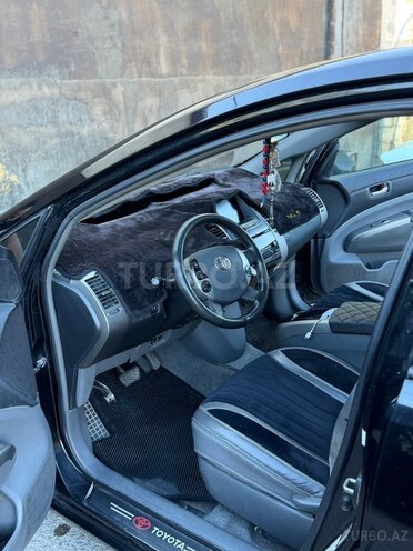 Toyota Prius-6