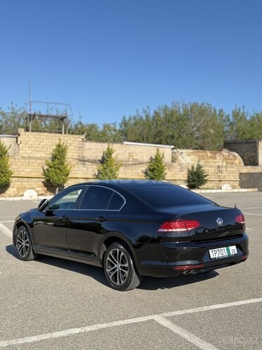 Volkswagen Passat-6