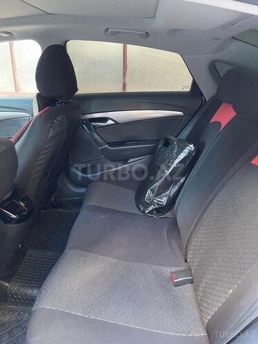 Hyundai i40-8