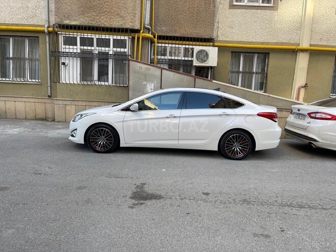 Hyundai i40-5