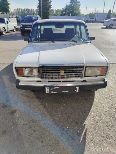 LADA (VAZ) 2107-1